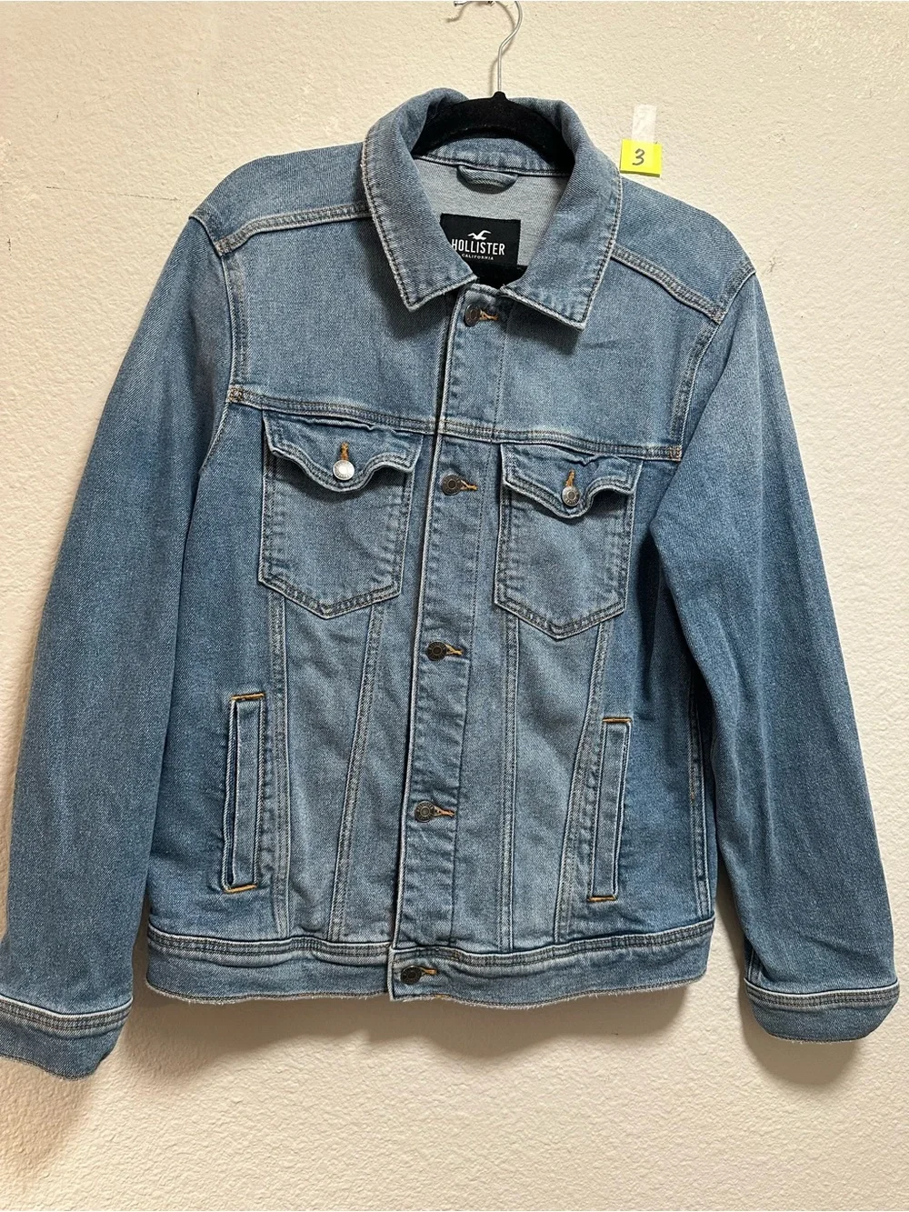 Hollister Men’s Medium Classic Blue Denim Trucker Jacket Jean Coat